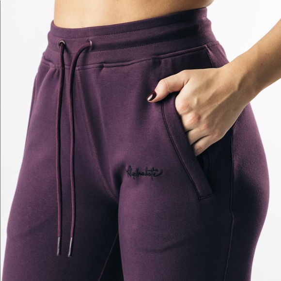 NWT Alphalete Essential Jogger - M - Raven - Picture 2 of 6